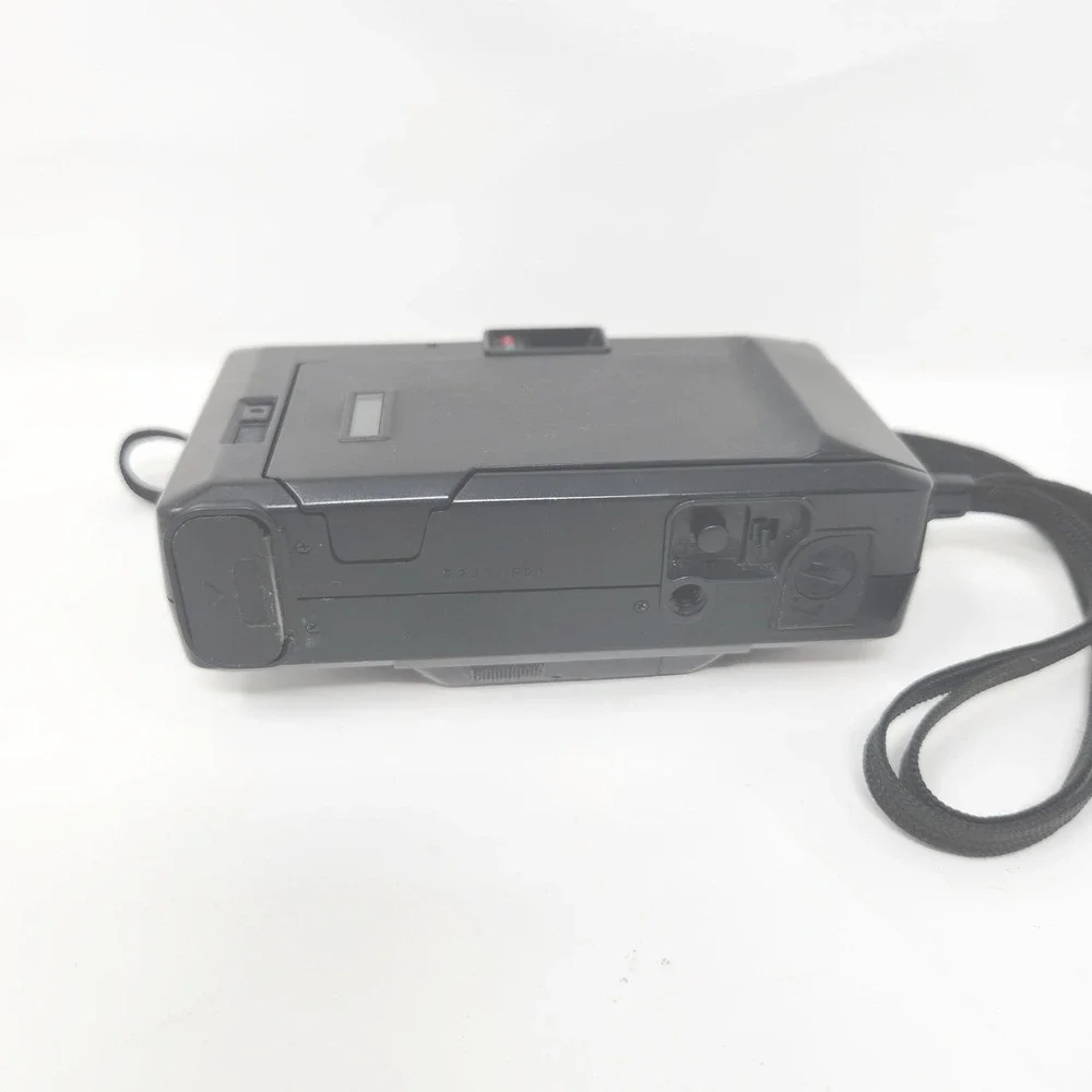 Vivitar‎ TEC45 35mm Camera Auto Focus Auto Pop-up Flash - Untested